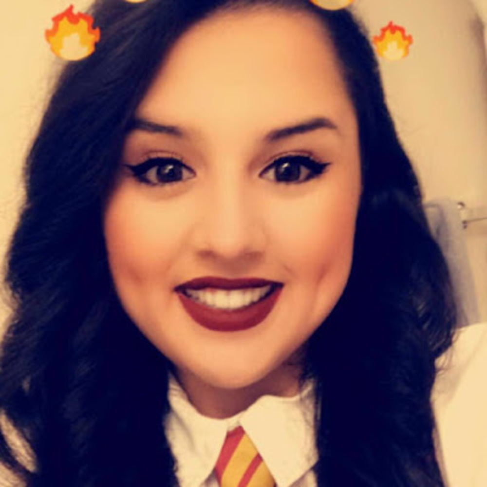 Meet your Posher, Stephanie